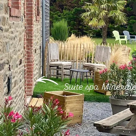 Jacuzzi Privatif Interieur 6km Du Mont Saint Michel Maison d'hôtes *